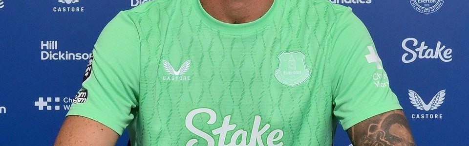 官方：埃弗顿从狼队签下威尔士门将汤姆-金，合同期至2027年