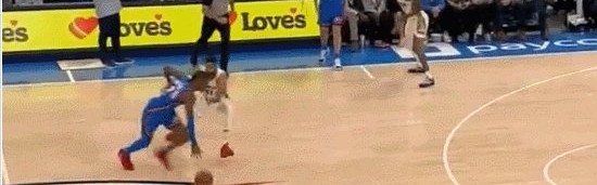 世俱杯下注网站-NBA近25年最远绝杀！格雷厄姆天外飞仙荡气回肠