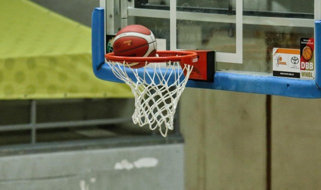 战力榜第一！中国女篮豪阵剑指亚洲杯冠军：韩旭+2米26张子宇统治比赛？