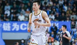 张镇麟8投3中&amp;三分6中2得到9分4板2助 加时赛最后时刻3分杀死比赛